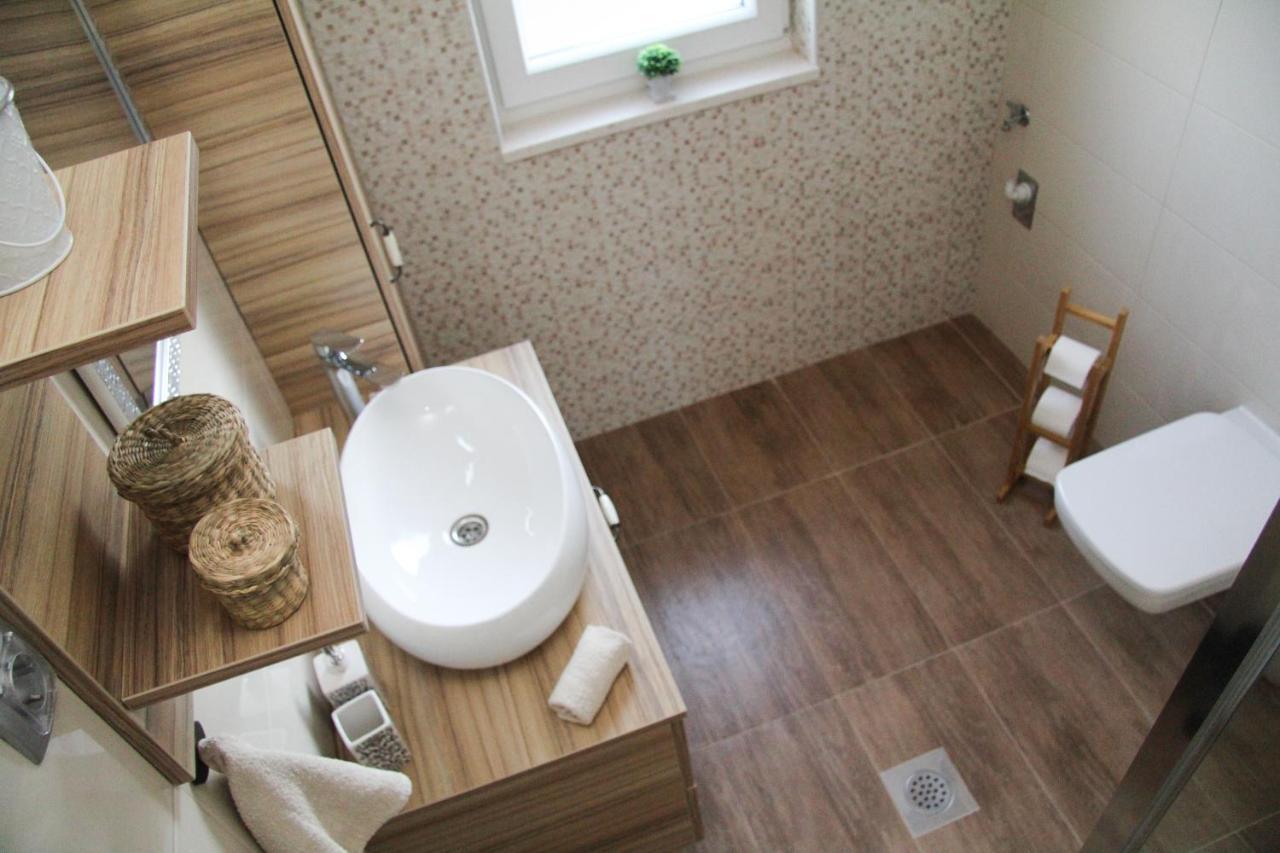Apartman Antea Biograd Na Moru Esterno foto