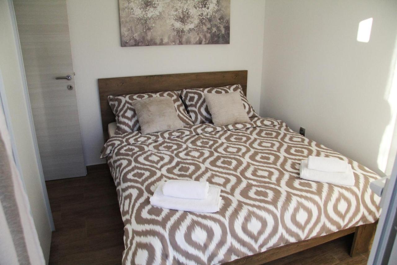Apartman Antea Biograd Na Moru Esterno foto
