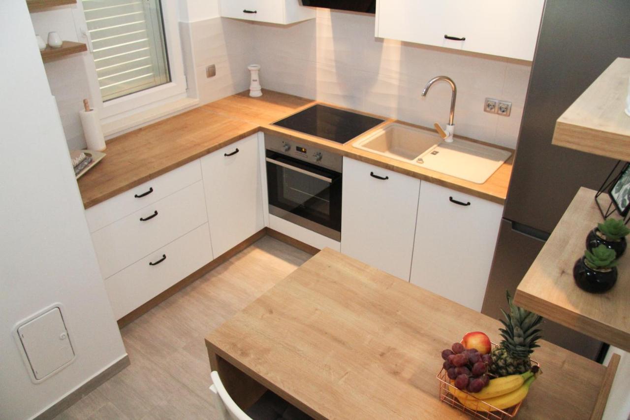 Apartman Antea Biograd Na Moru Esterno foto